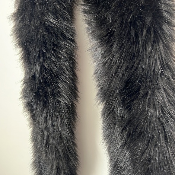 Fur scarf - Picture 2 of 4